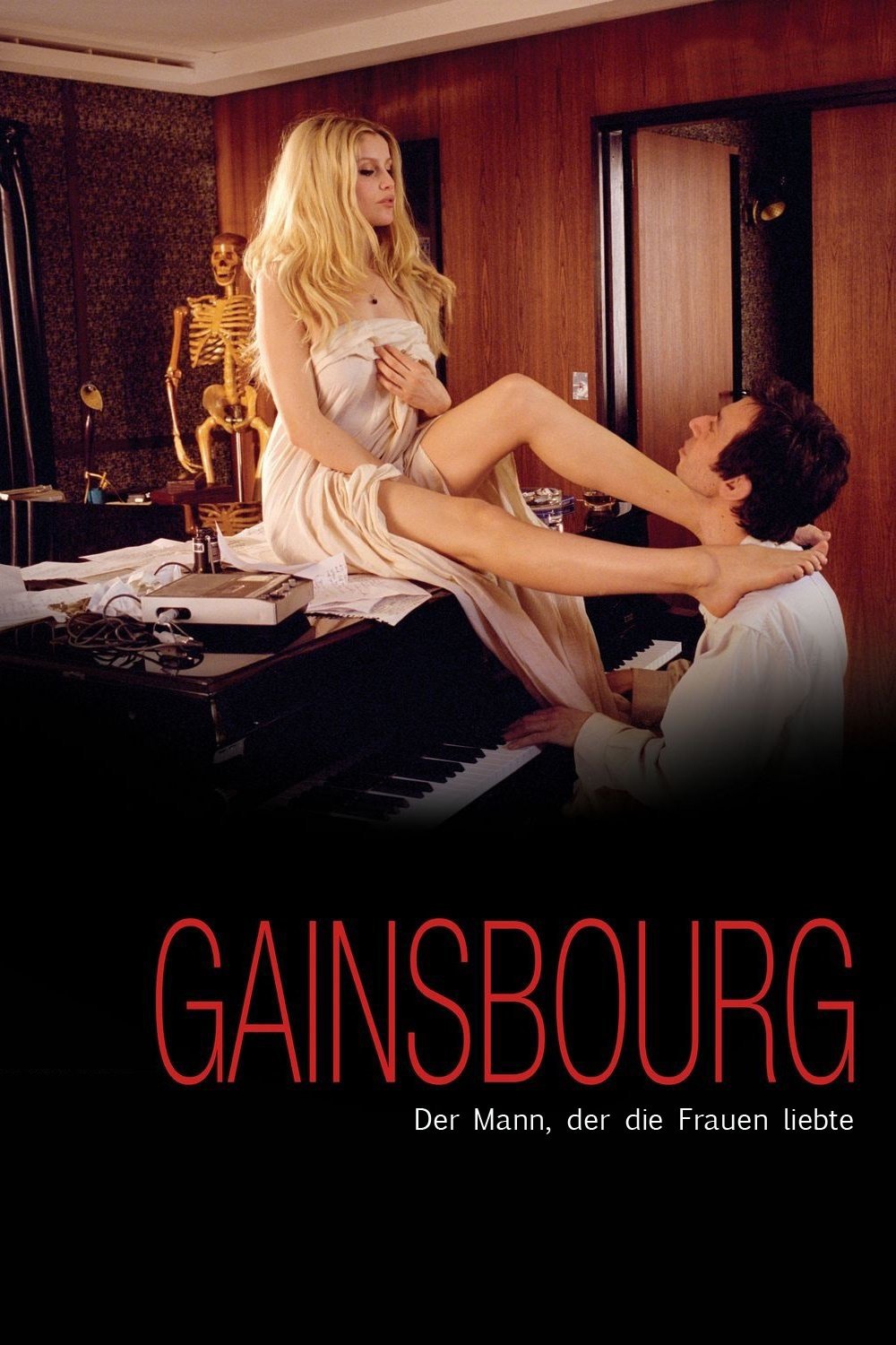 Plakat von "Gainsbourg - Der Mann, der die Fauen liebte"